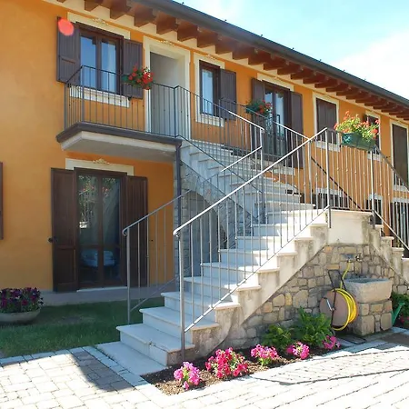 Apartment Garden Tignale